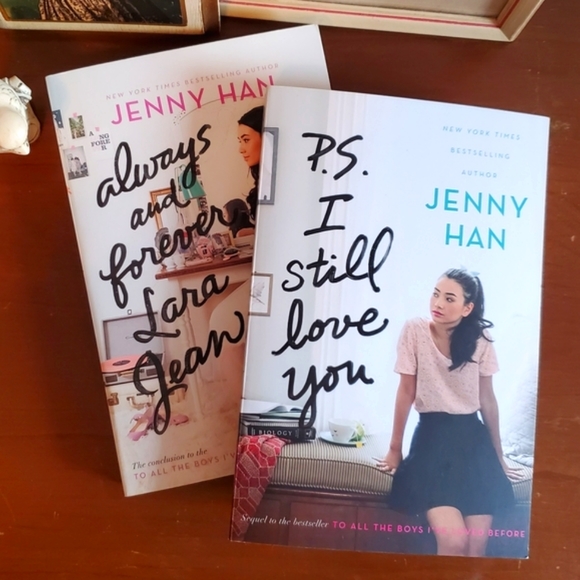 Summer Reads Book Bundle - Picture 2 of 4